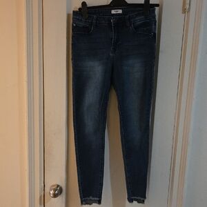 Kensie Blue Ankle Cropped Jeans with Tapered Fit